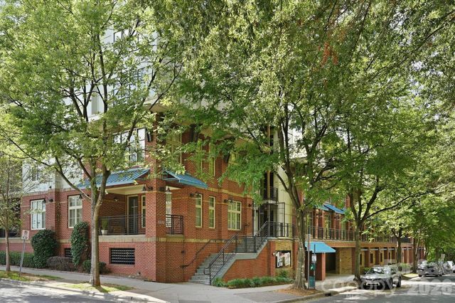 1101 W 1st Street 418, Charlotte, NC 28202