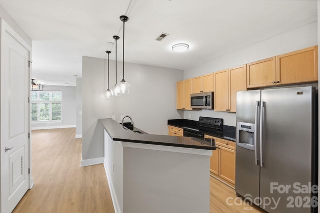 1101 W 1st Street 418, Charlotte, NC 28202
