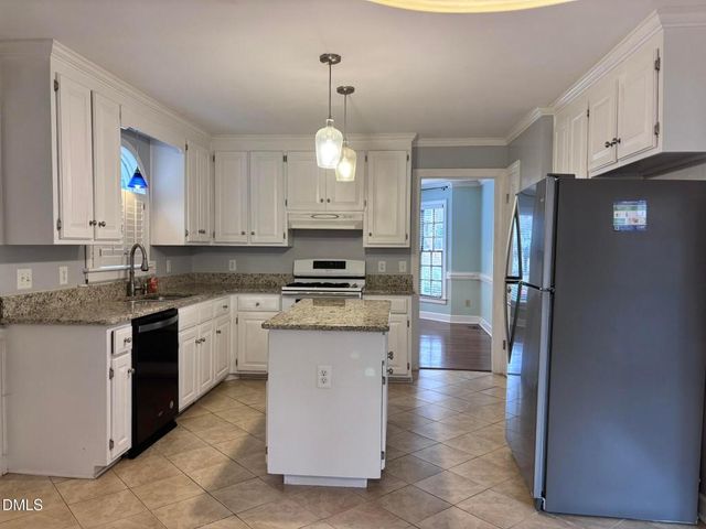 207 Leeward Court, Cary, NC 27511