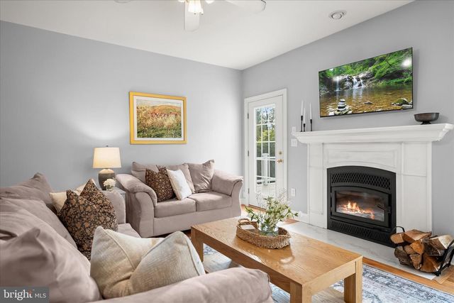 37009 PHILOMONT RD, Purcellville, VA 20132