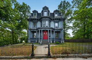 533 Locust St 3, Fall River, MA 02720