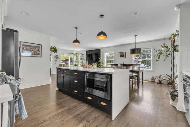 1407 Pinecrest Drive, Ferndale City, MI 48220
