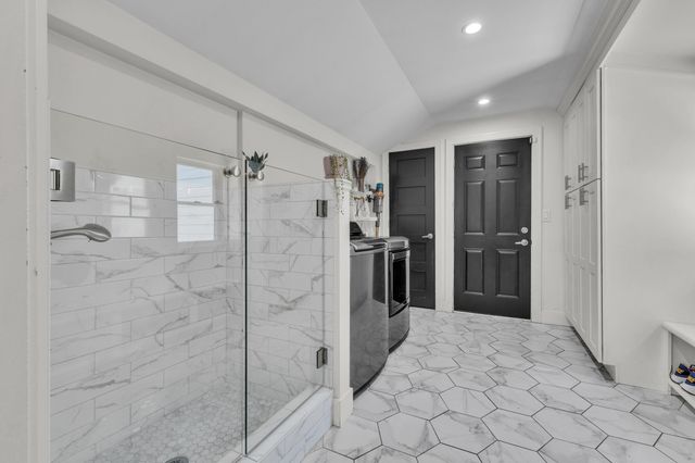 1407 Pinecrest Drive, Ferndale City, MI 48220