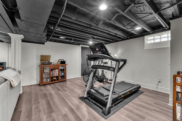 1407 Pinecrest Drive, Ferndale City, MI 48220
