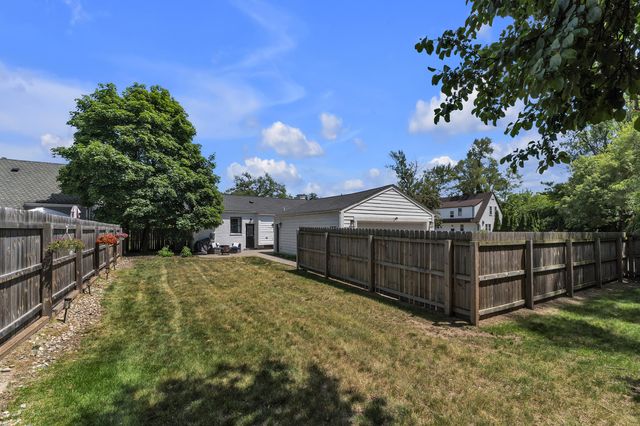 1407 Pinecrest Drive, Ferndale City, MI 48220
