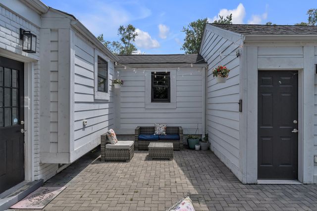 1407 Pinecrest Drive, Ferndale City, MI 48220