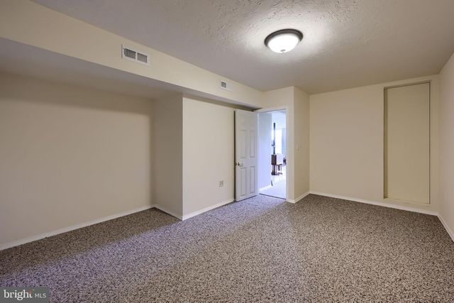 1843 DEERFIELD DR, Dover, PA 17315