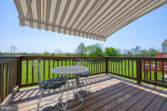 1843 DEERFIELD DR, Dover, PA 17315
