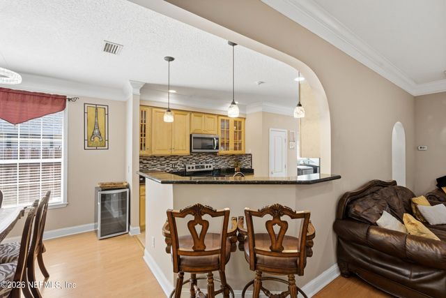 6057 WINDING BRIDGE Drive, Jacksonville, FL 32277