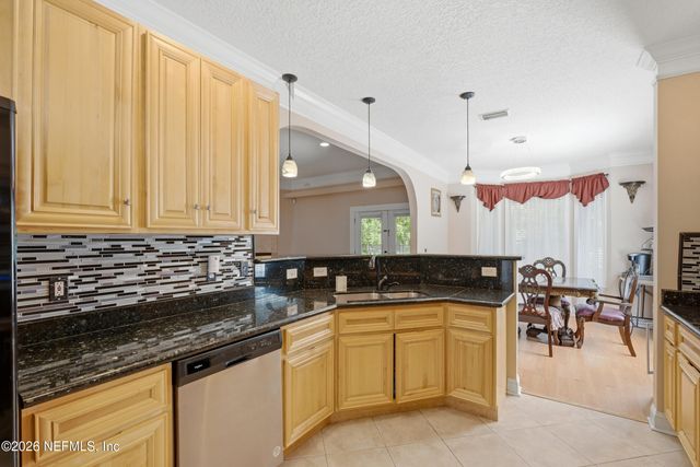 6057 WINDING BRIDGE Drive, Jacksonville, FL 32277