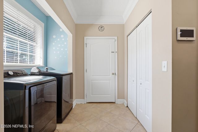 6057 WINDING BRIDGE Drive, Jacksonville, FL 32277