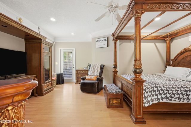 6057 WINDING BRIDGE Drive, Jacksonville, FL 32277