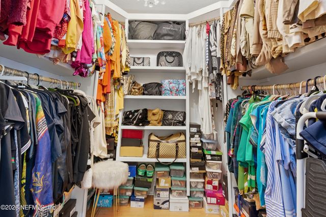 6057 WINDING BRIDGE Drive, Jacksonville, FL 32277