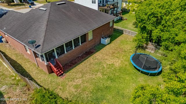 6057 WINDING BRIDGE Drive, Jacksonville, FL 32277