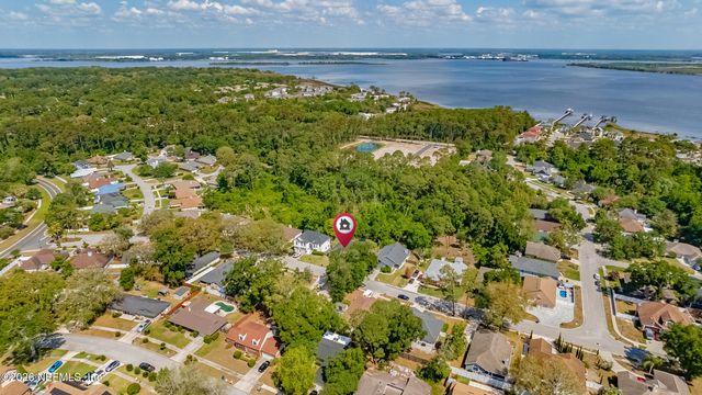 6057 WINDING BRIDGE Drive, Jacksonville, FL 32277