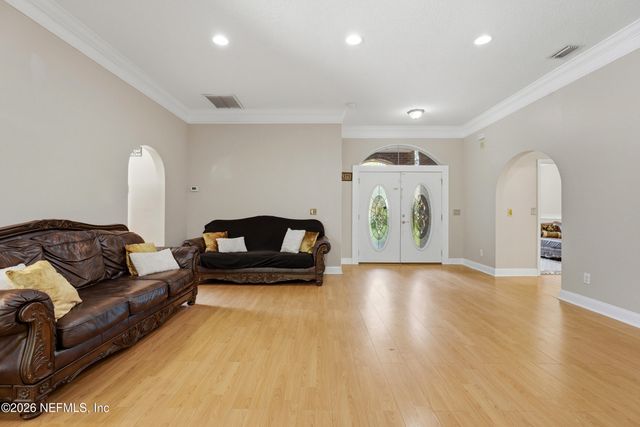 6057 WINDING BRIDGE Drive, Jacksonville, FL 32277