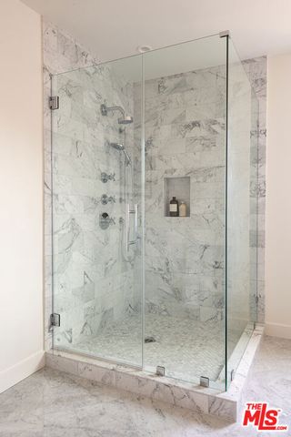 928 N Croft Avenue 303, West Hollywood, CA 90069