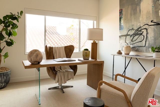 928 N Croft Avenue 303, West Hollywood, CA 90069
