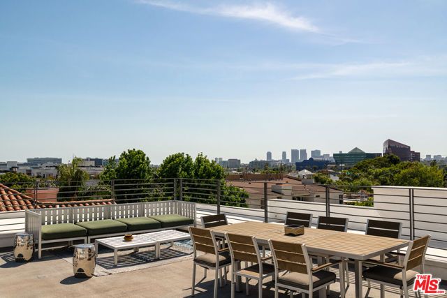 928 N Croft Avenue 303, West Hollywood, CA 90069