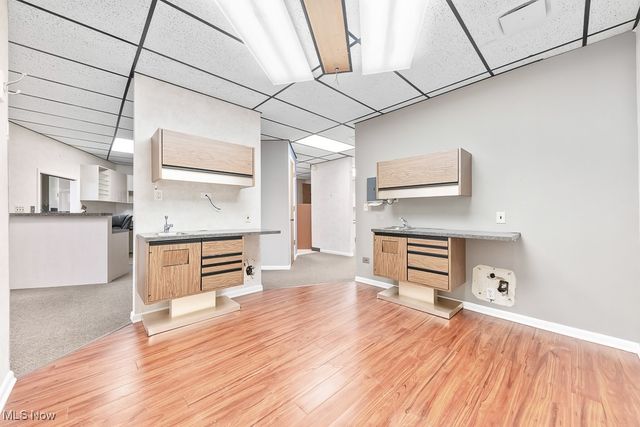 11221 Pearl Road 8, Strongsville, OH 44136