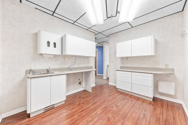 11221 Pearl Road 8, Strongsville, OH 44136