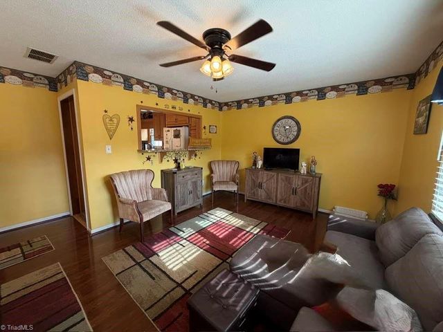 130 Winchester Drive, King, NC 27021