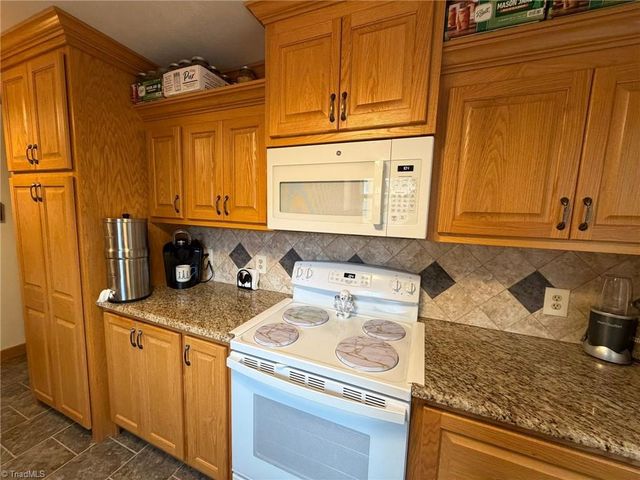 130 Winchester Drive, King, NC 27021