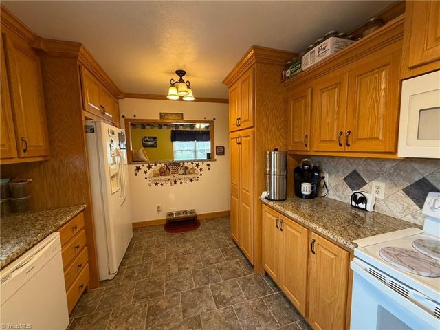 130 Winchester Drive, King, NC 27021