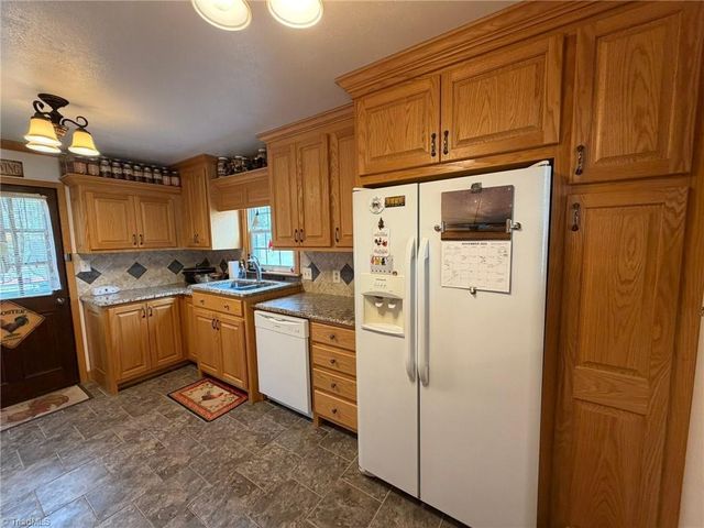130 Winchester Drive, King, NC 27021