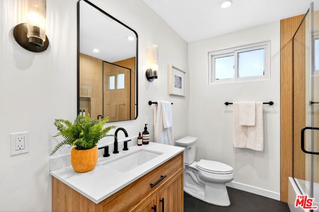 914 Lincoln Boulevard 207, Santa Monica, CA 90403
