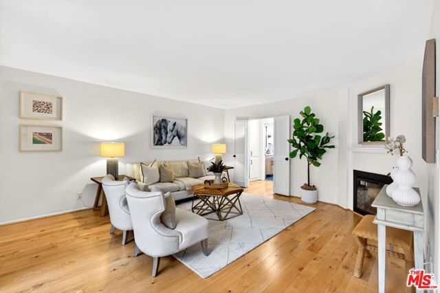 914 Lincoln Boulevard 207, Santa Monica, CA 90403