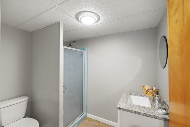 14 Oak Cir, Holden, MA 01520