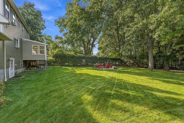 14 Oak Cir, Holden, MA 01520