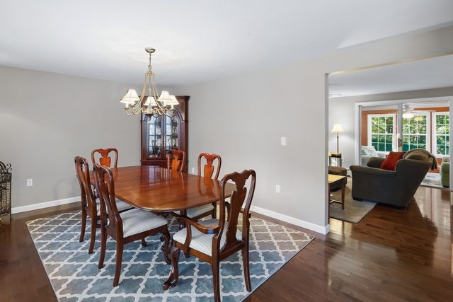 14 Oak Cir, Holden, MA 01520