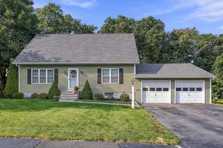 14 Oak Cir, Holden, MA 01520