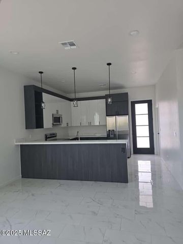 1218 Circulo Yerba Buena, Rio Rico, AZ 85648