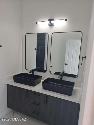 1218 Circulo Yerba Buena, Rio Rico, AZ 85648