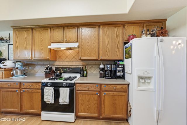10650 E Bridgeport Street, Tucson, AZ 85747