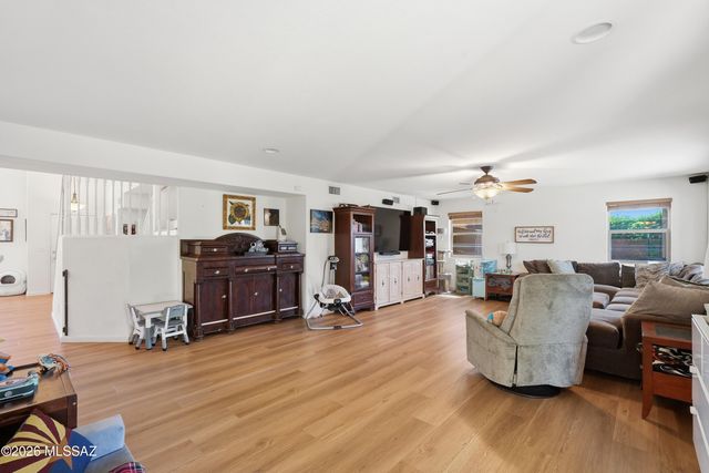 10650 E Bridgeport Street, Tucson, AZ 85747
