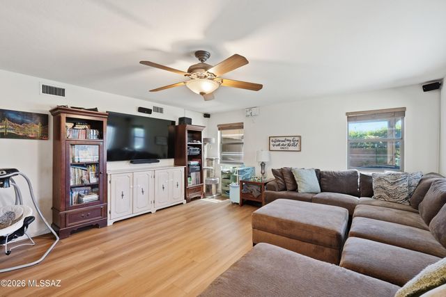 10650 E Bridgeport Street, Tucson, AZ 85747