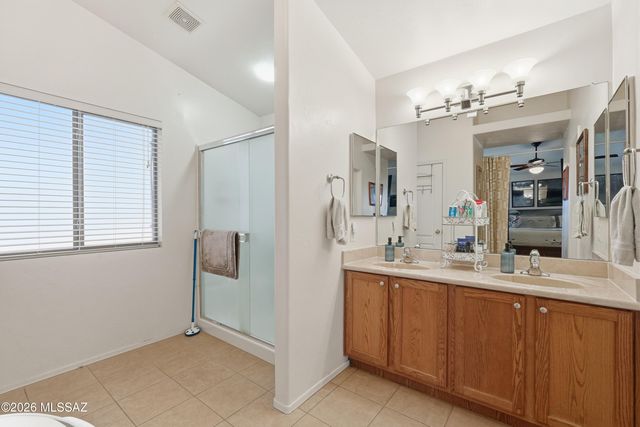 10650 E Bridgeport Street, Tucson, AZ 85747