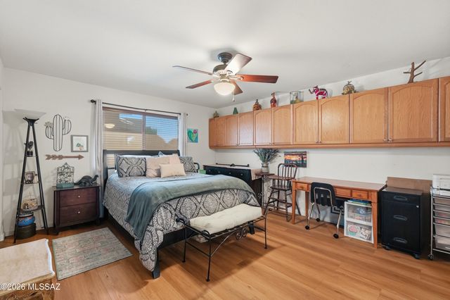 10650 E Bridgeport Street, Tucson, AZ 85747
