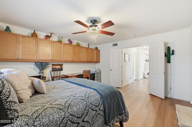 10650 E Bridgeport Street, Tucson, AZ 85747