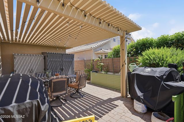 10650 E Bridgeport Street, Tucson, AZ 85747