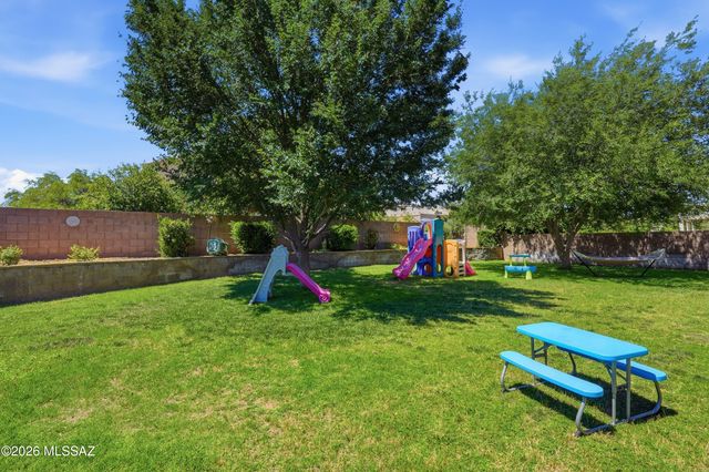 10650 E Bridgeport Street, Tucson, AZ 85747