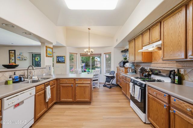 10650 E Bridgeport Street, Tucson, AZ 85747