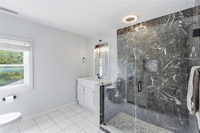 509 Montgall Avenue, Kansas City, MO 64124