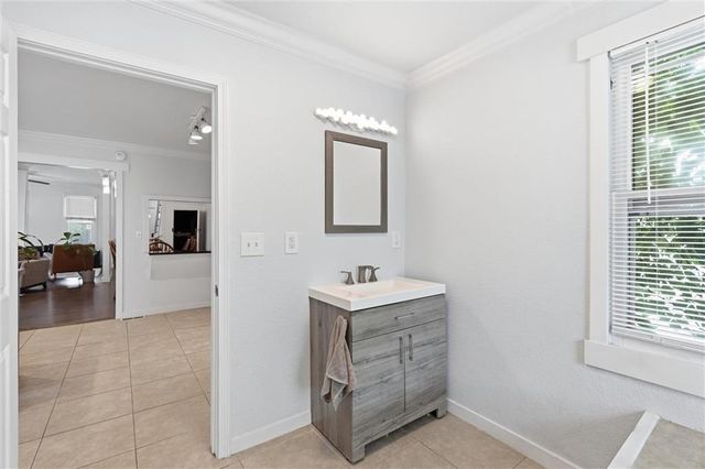 509 Montgall Avenue, Kansas City, MO 64124
