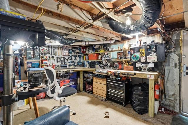 509 Montgall Avenue, Kansas City, MO 64124
