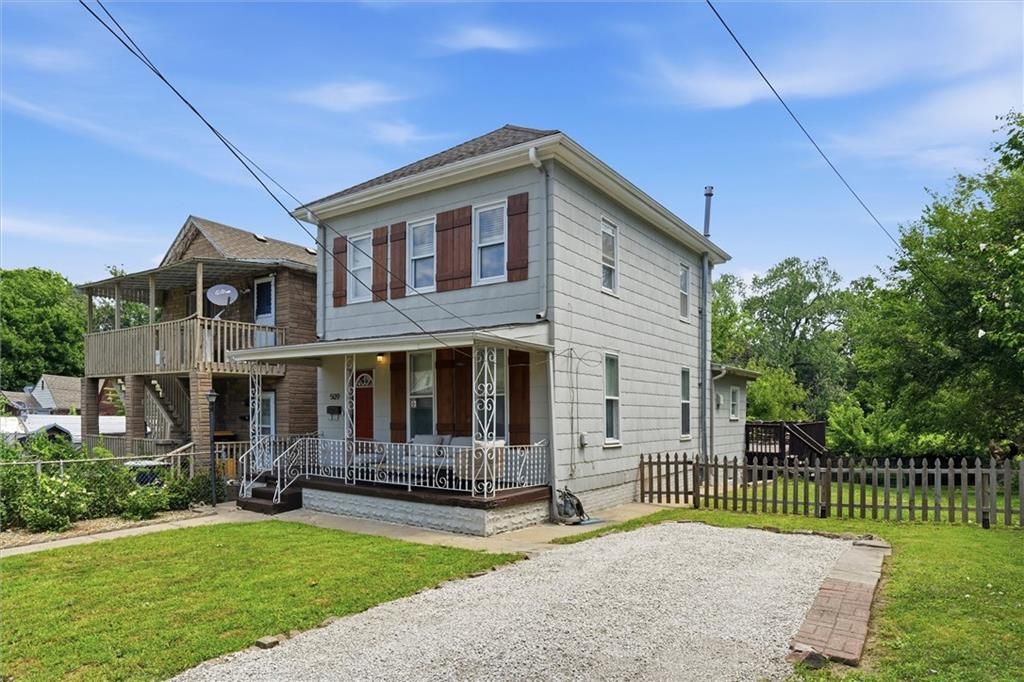 509 Montgall Avenue, Kansas City, MO 64124